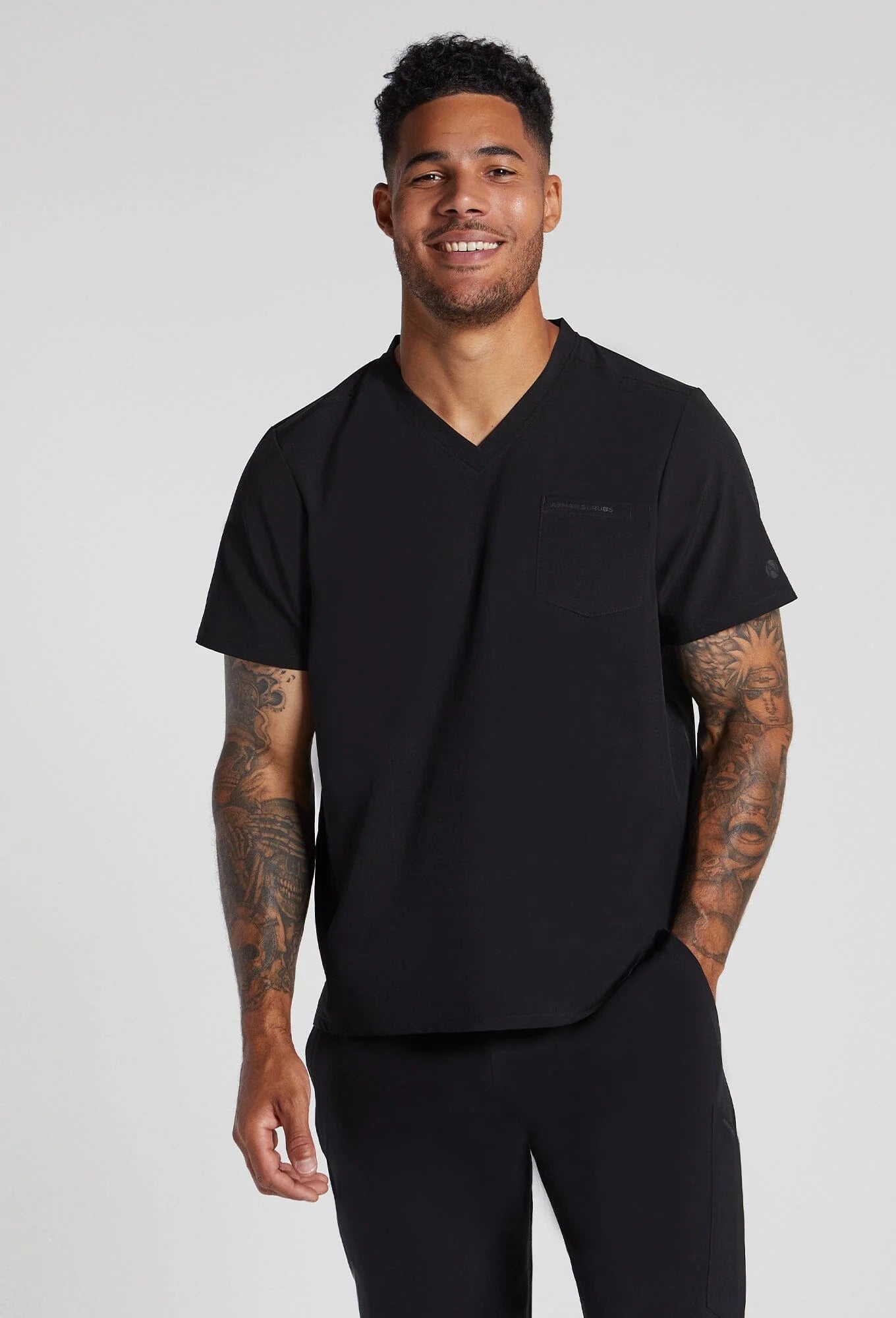 Black Daniel 2 Pocket Scrub Top – Noel Asmar Uniforms