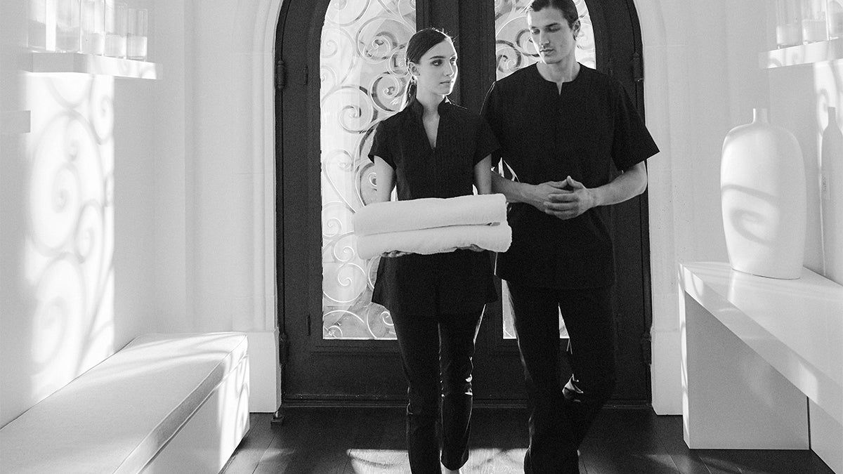 Our Step-by-Step Guide for Outfitting Your Team as a Spa Professional