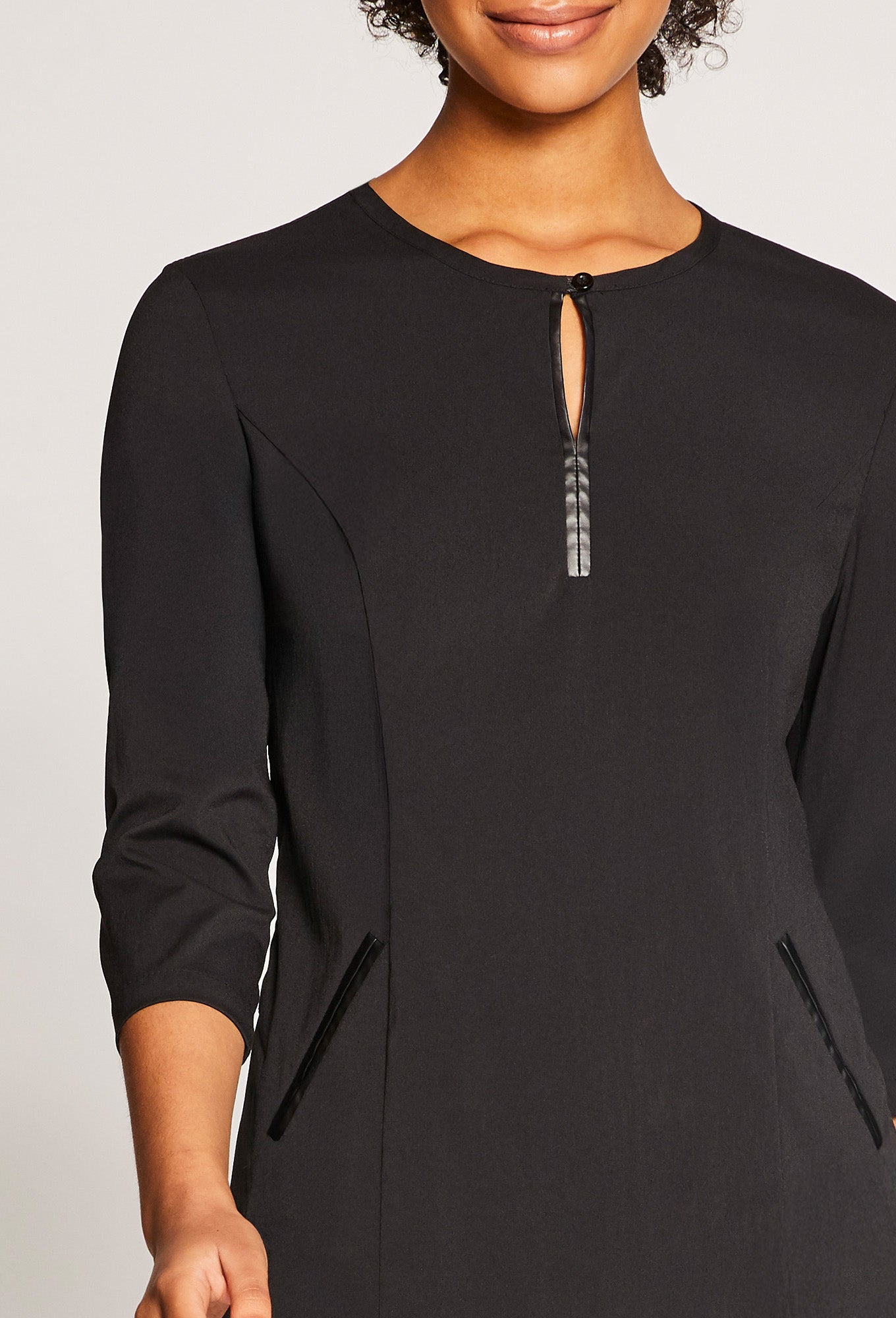 Coco Tunic – Noel Asmar Uniforms