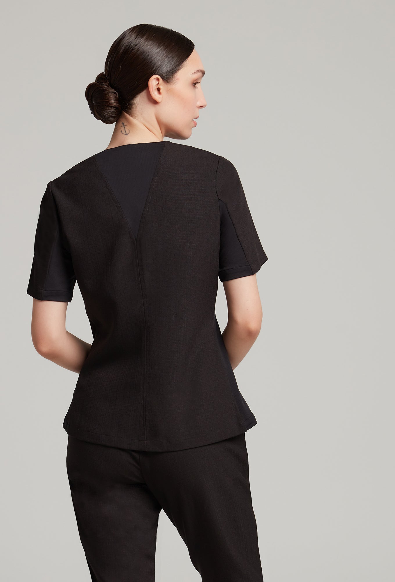 Faux Linen Valencia Tunic – Noel Asmar Uniforms