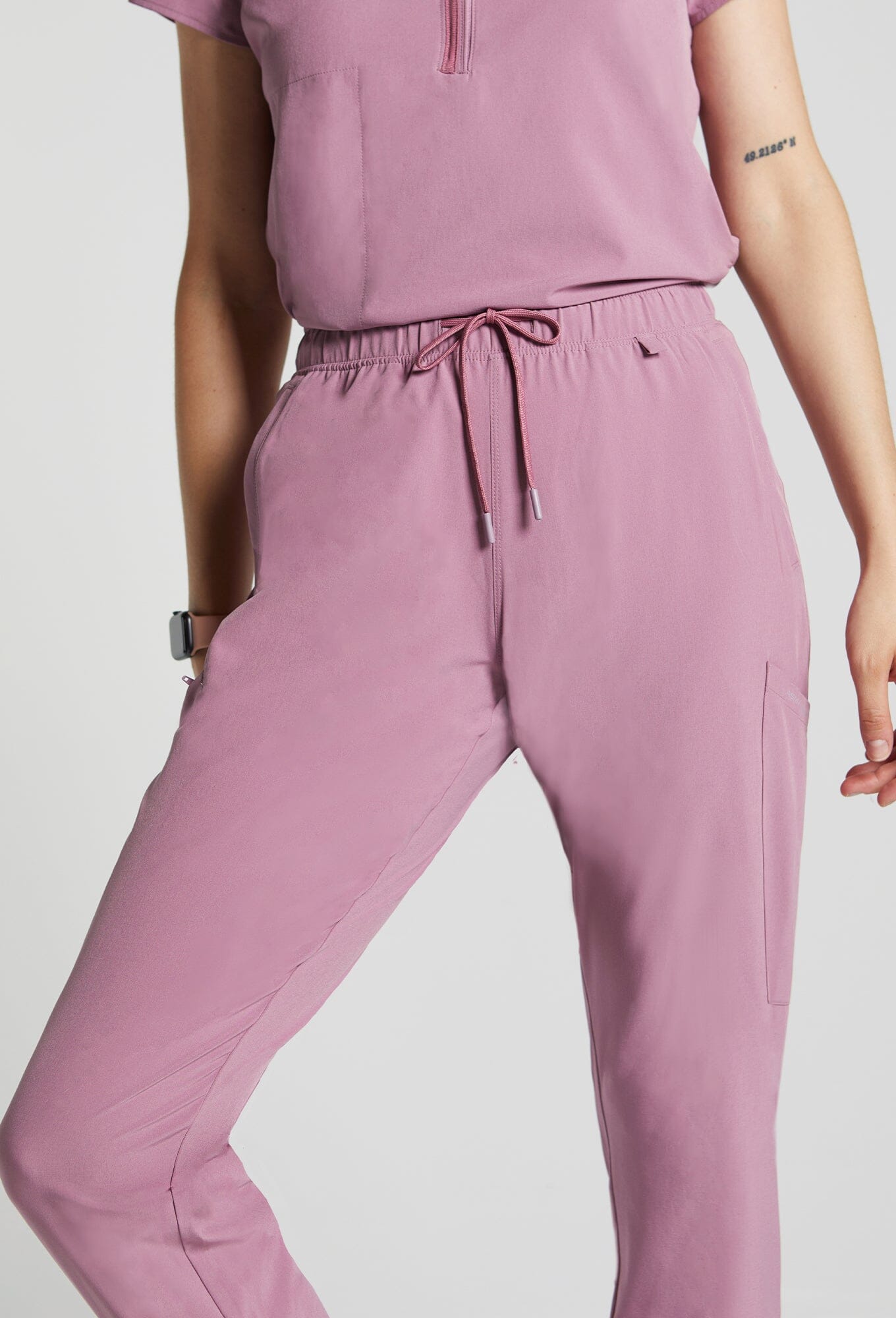 Emily is size 2. She is wearing XS.